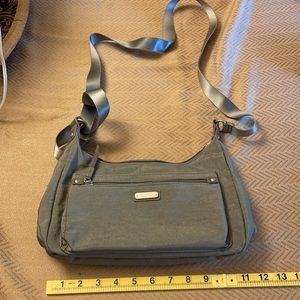 Baggallini gray nylon crossbody bag